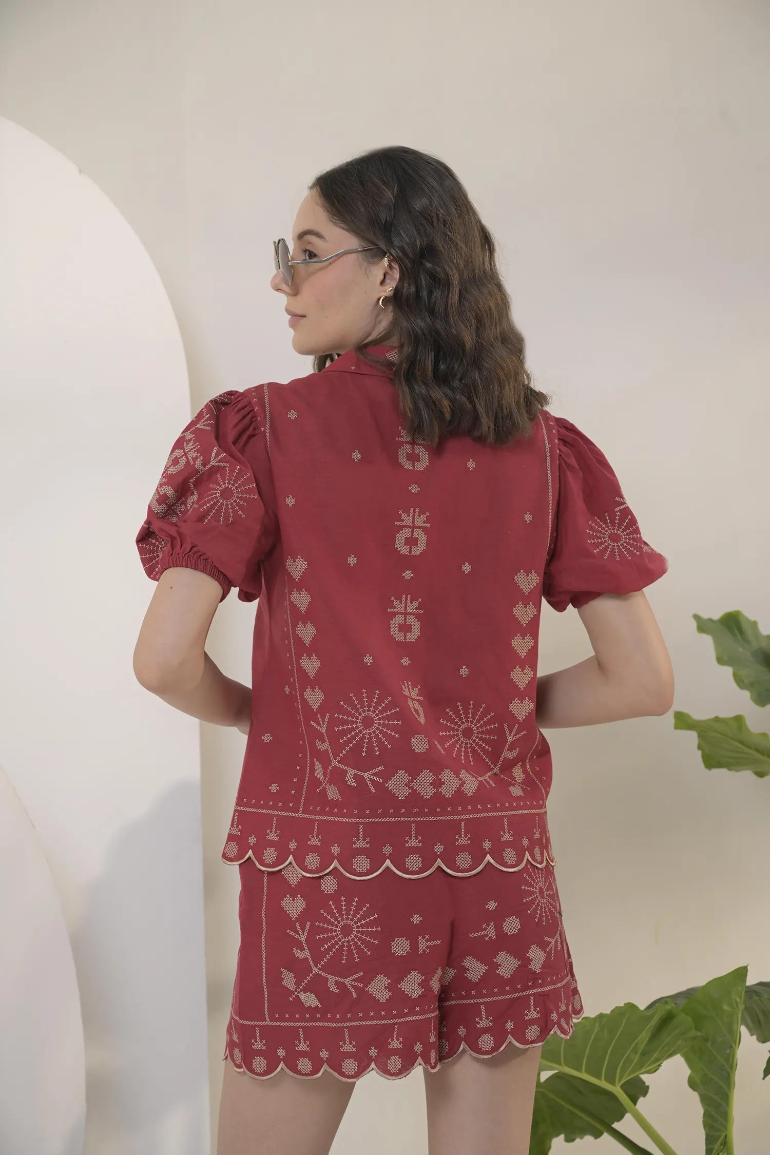 Emroidered Thread work Shirt with High-Waist Shorts - Muggnos