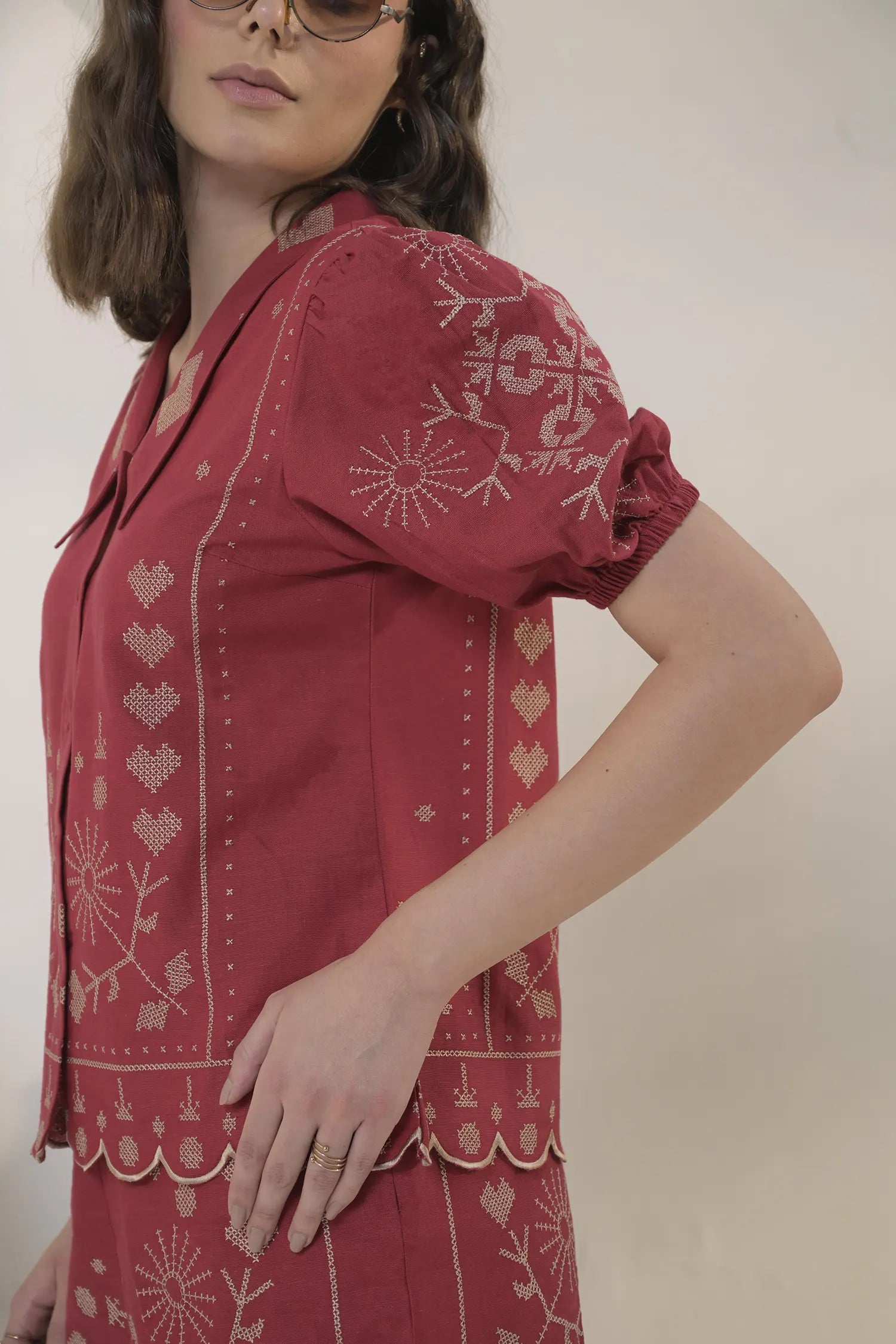 Front view of Muggnos top with stylish design