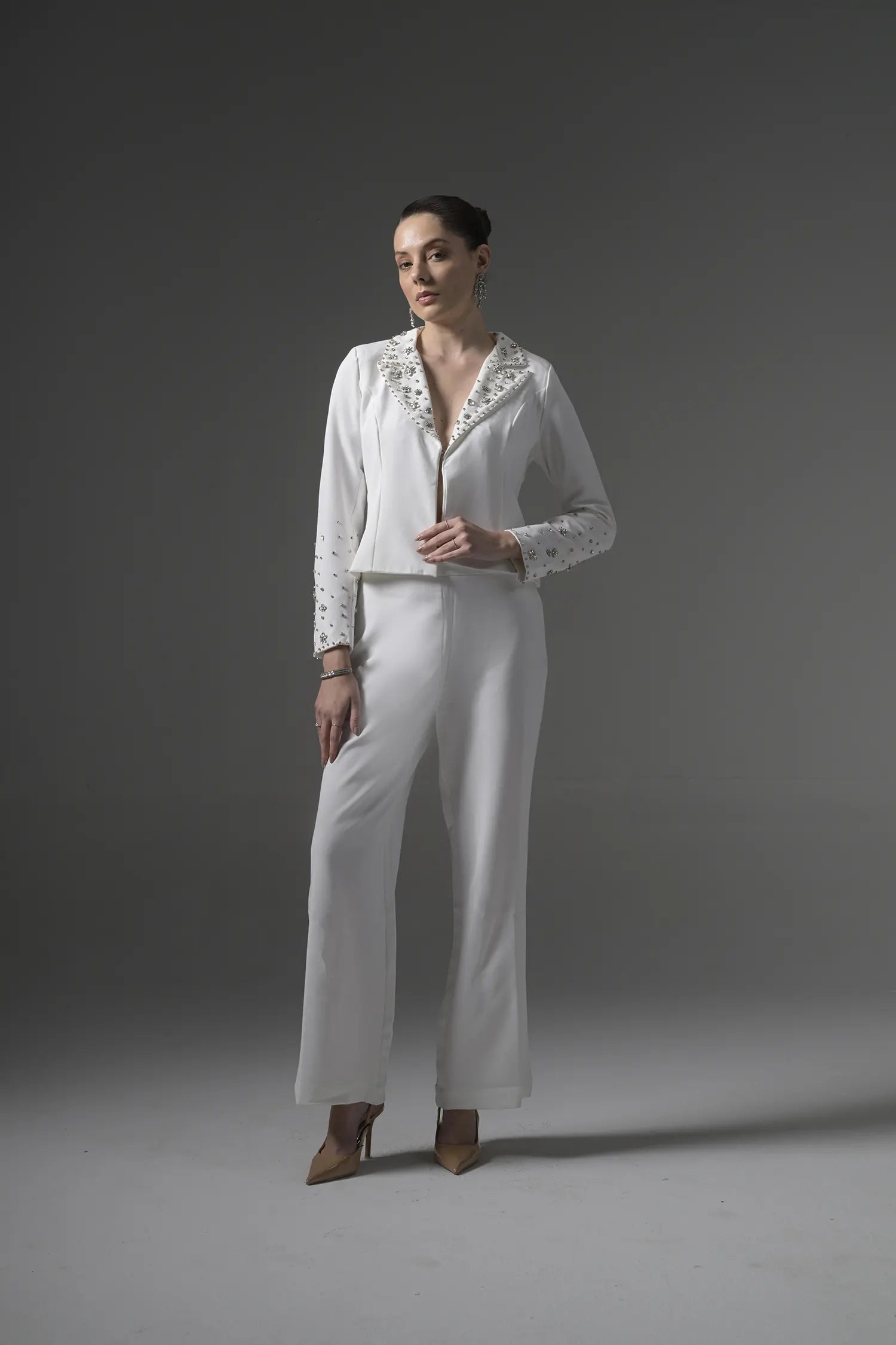 Crystal Embellish White Blazer - Muggnos