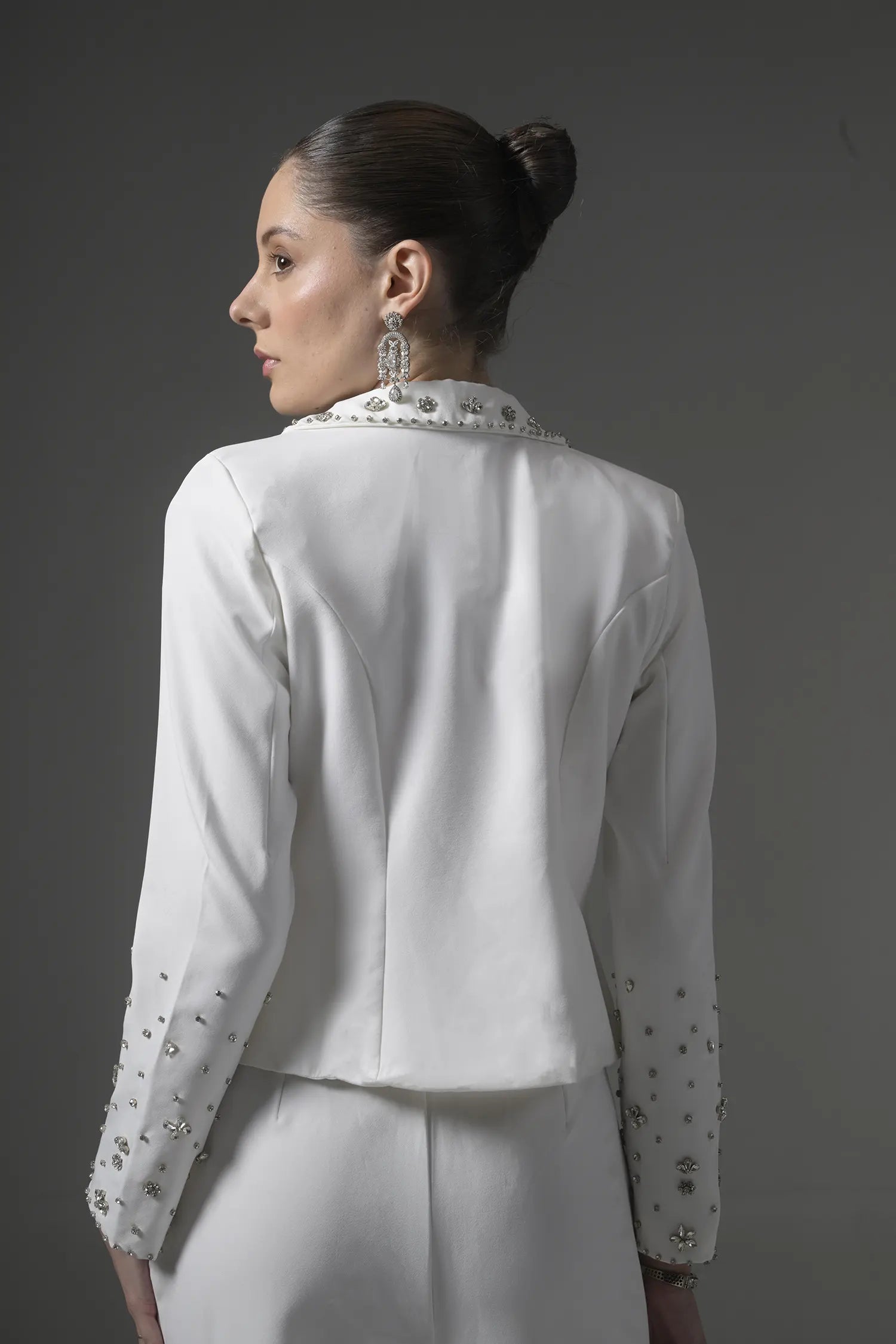 Crystal Embellish White Blazer - Muggnos