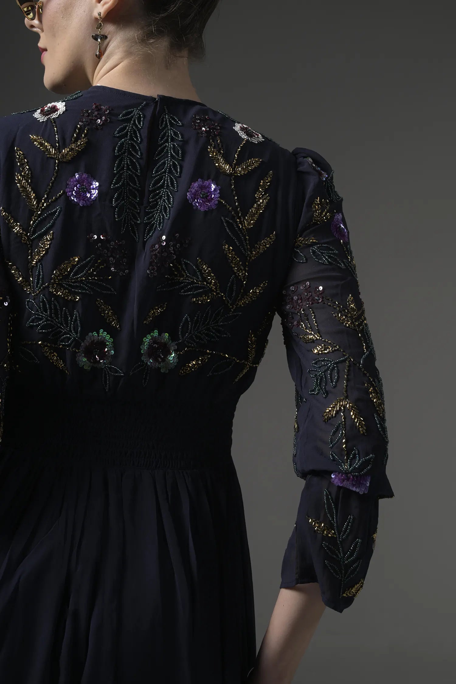 Front view of Muggnos top with bold pattern