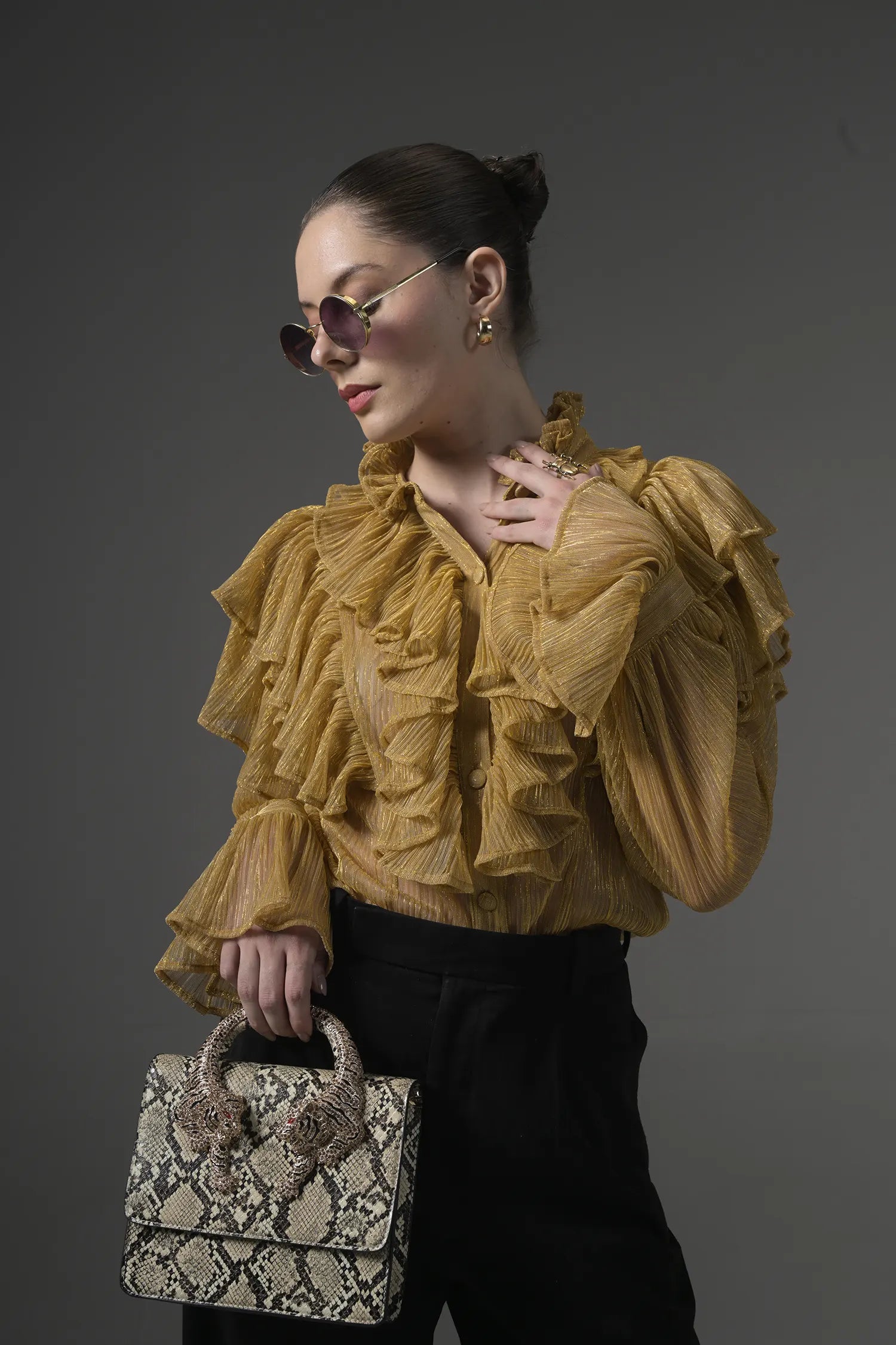 Semi-Sheer Ruffle Blouse Close-Up Compact - Muggnos