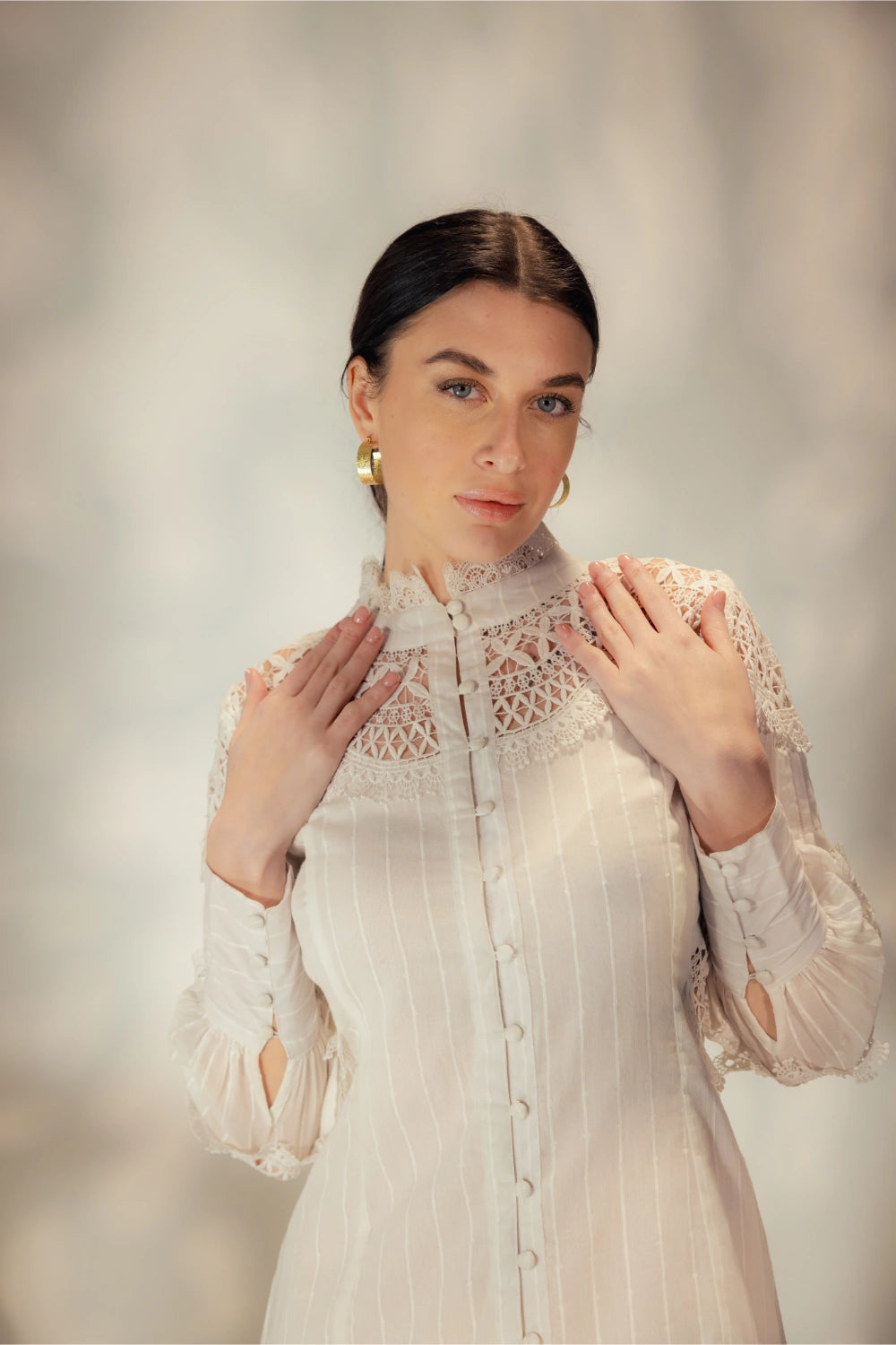 Short Plumetis Lace Dress - Muggnos