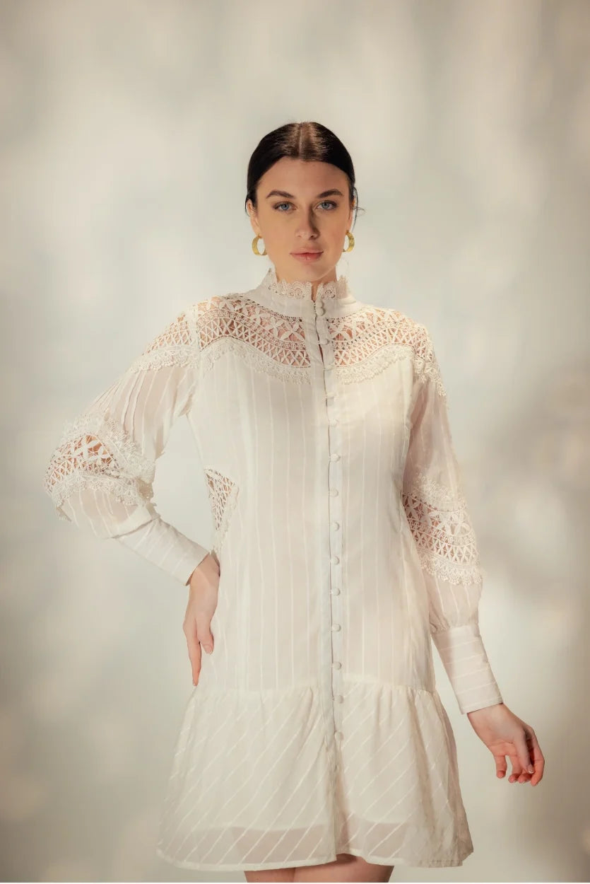 Short Plumetis Lace Dress - Muggnos