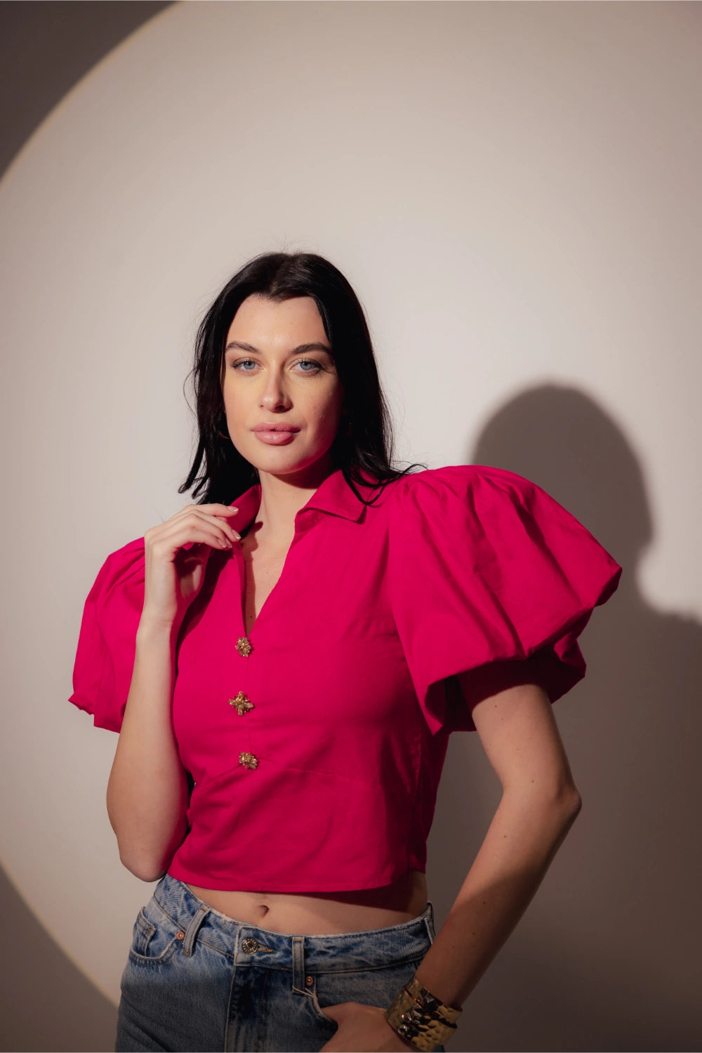 Pink Cropped Blouse with Gold Buttons Close-Up - Muggnos