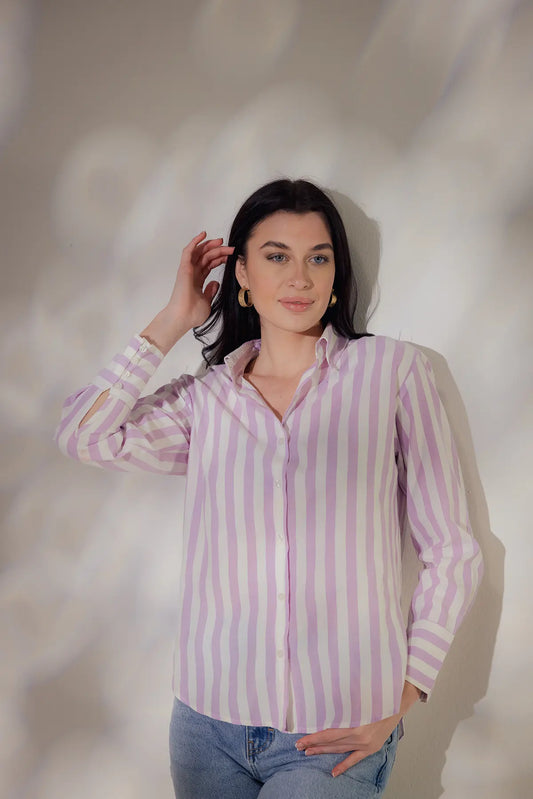 Casual Striped Shirt Front View - Muggnos