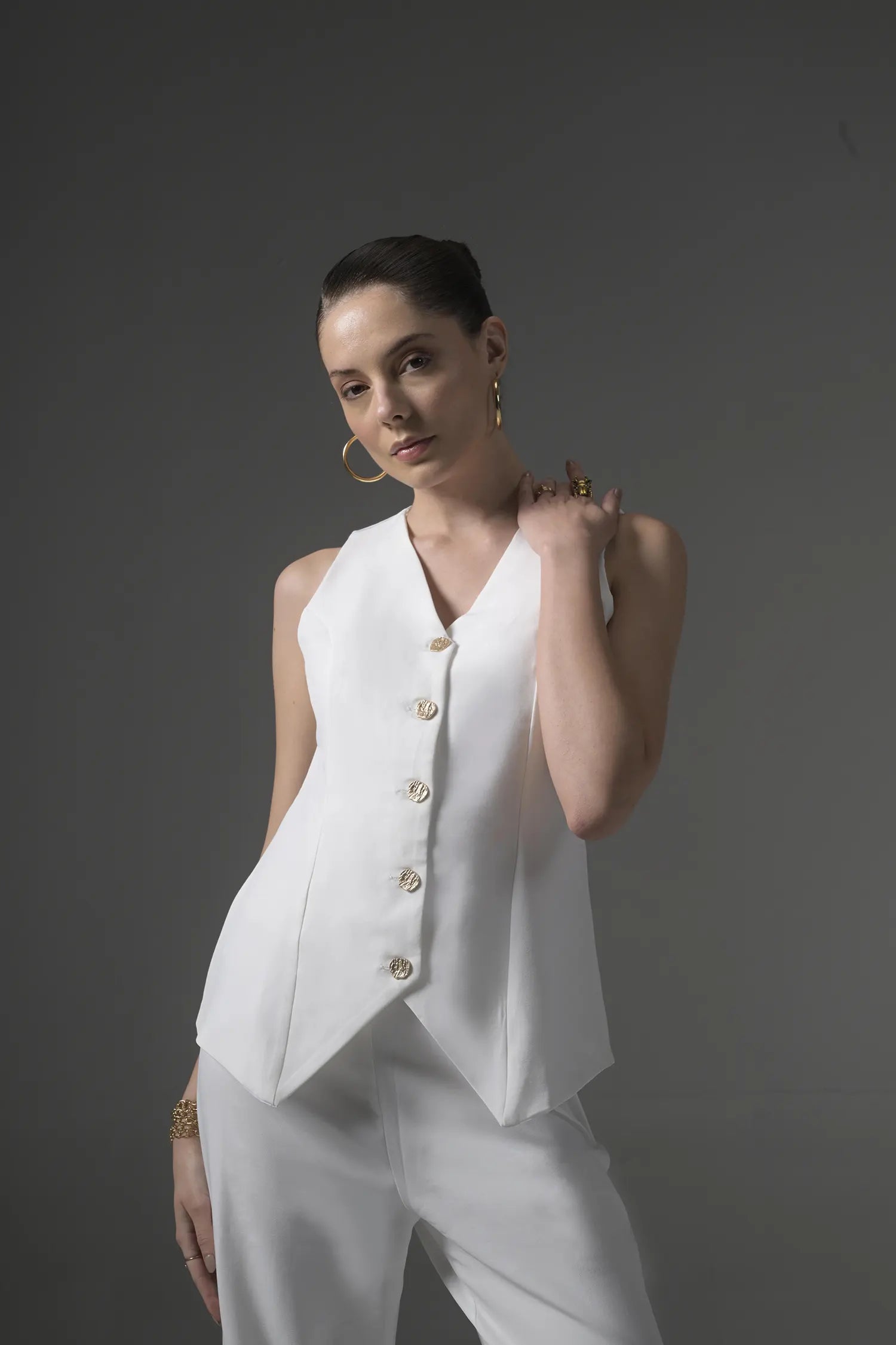 White Tailored Waistcoat with Flared Pants - Muggnos