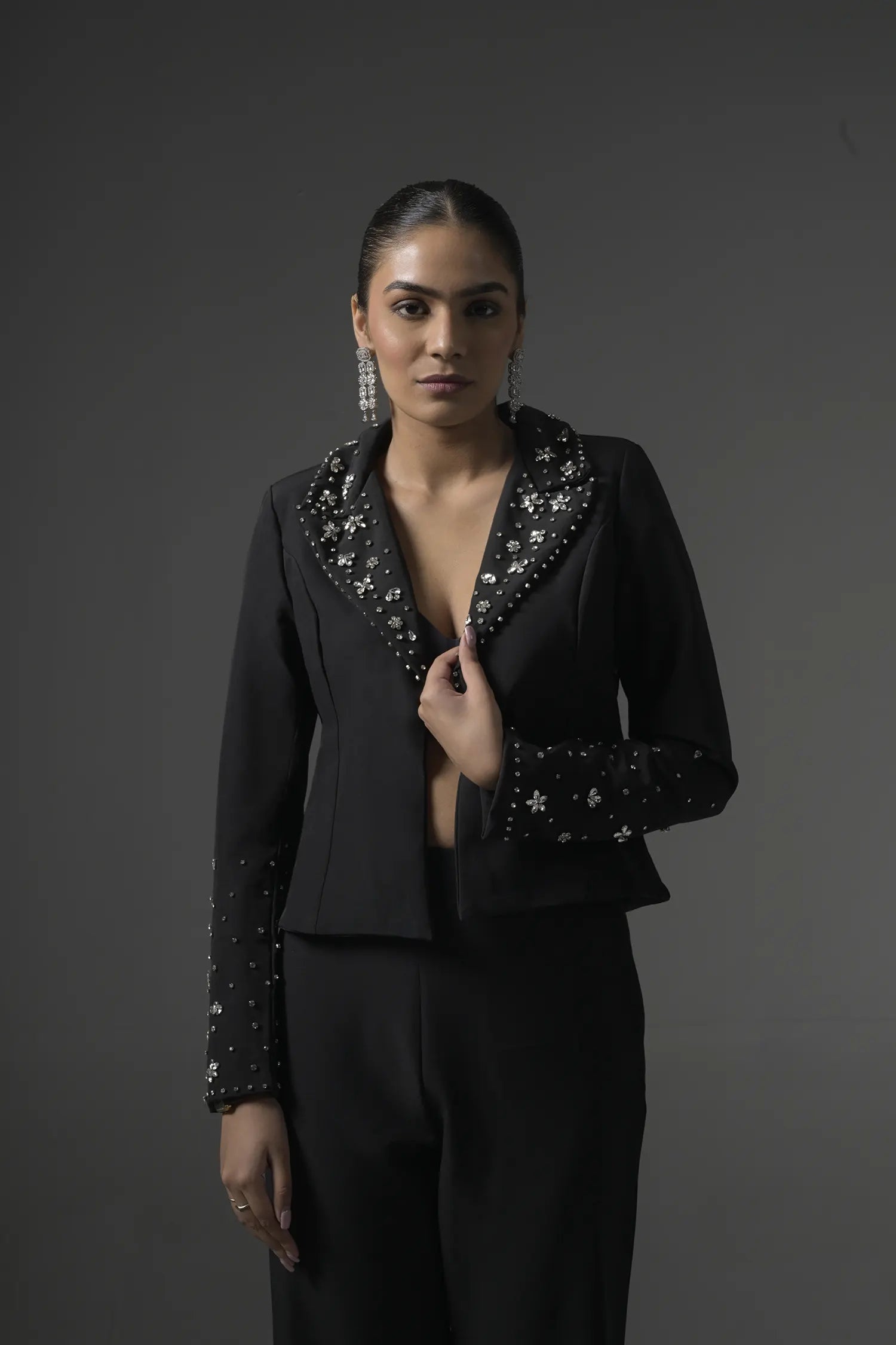 Crystal Embellish Black Blazer - Muggnos