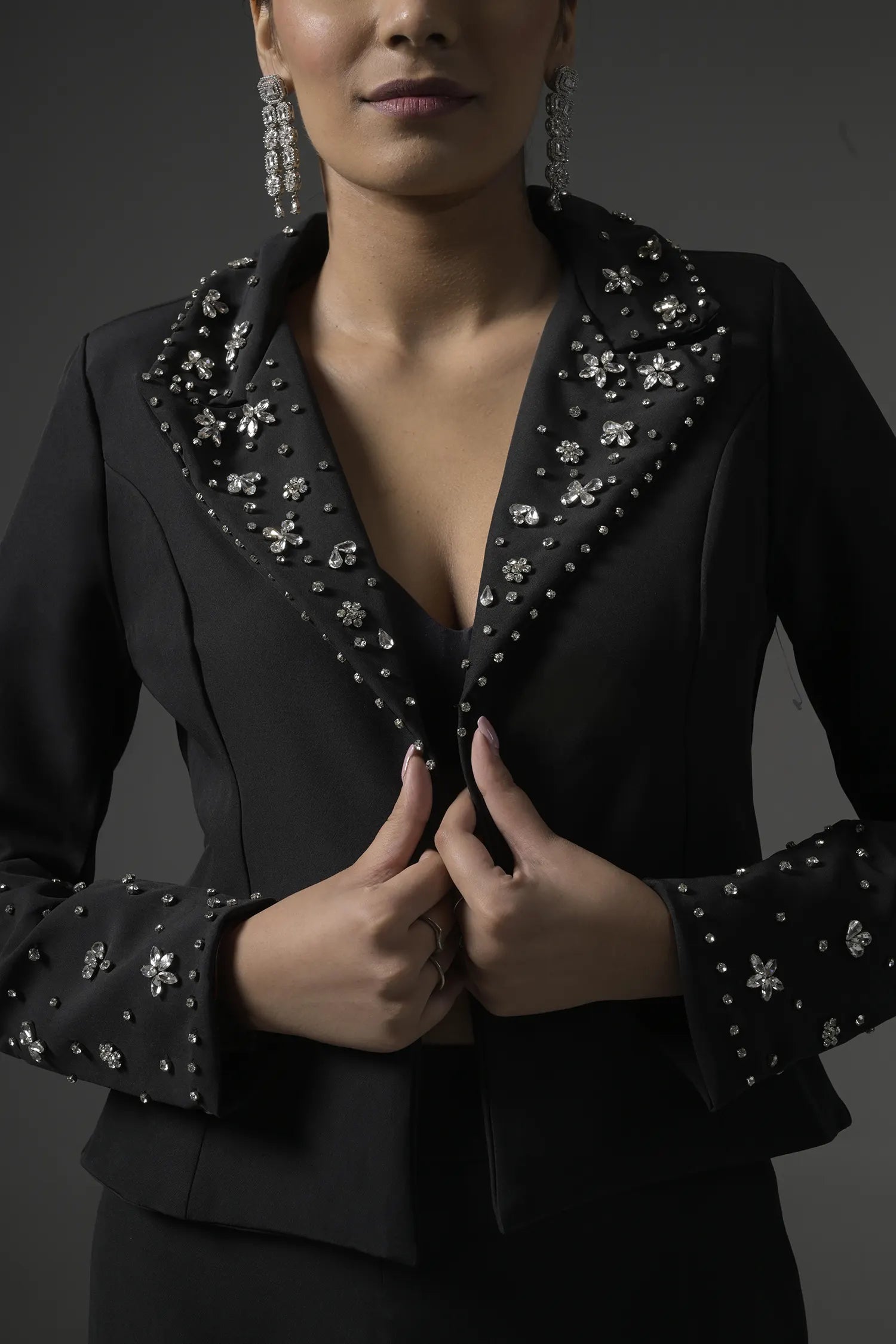 Crystal Embellish Black Blazer - Muggnos