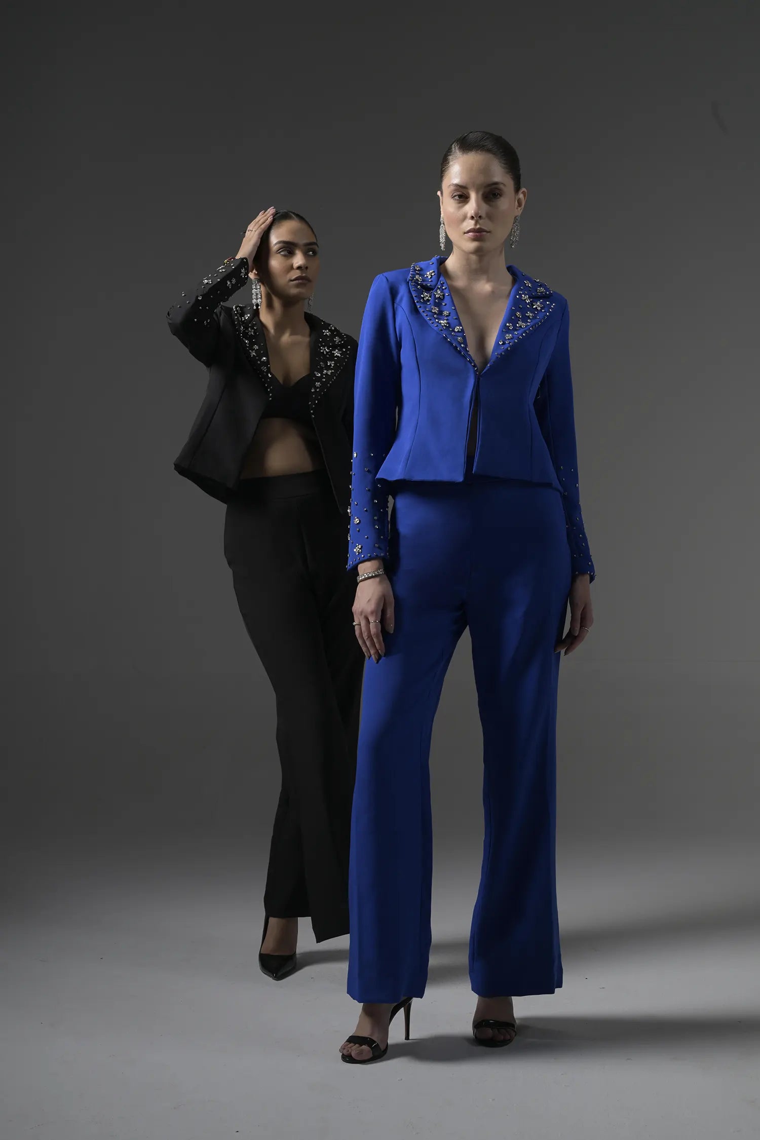 Crystal Embellish Blue Blazer - Muggnos
