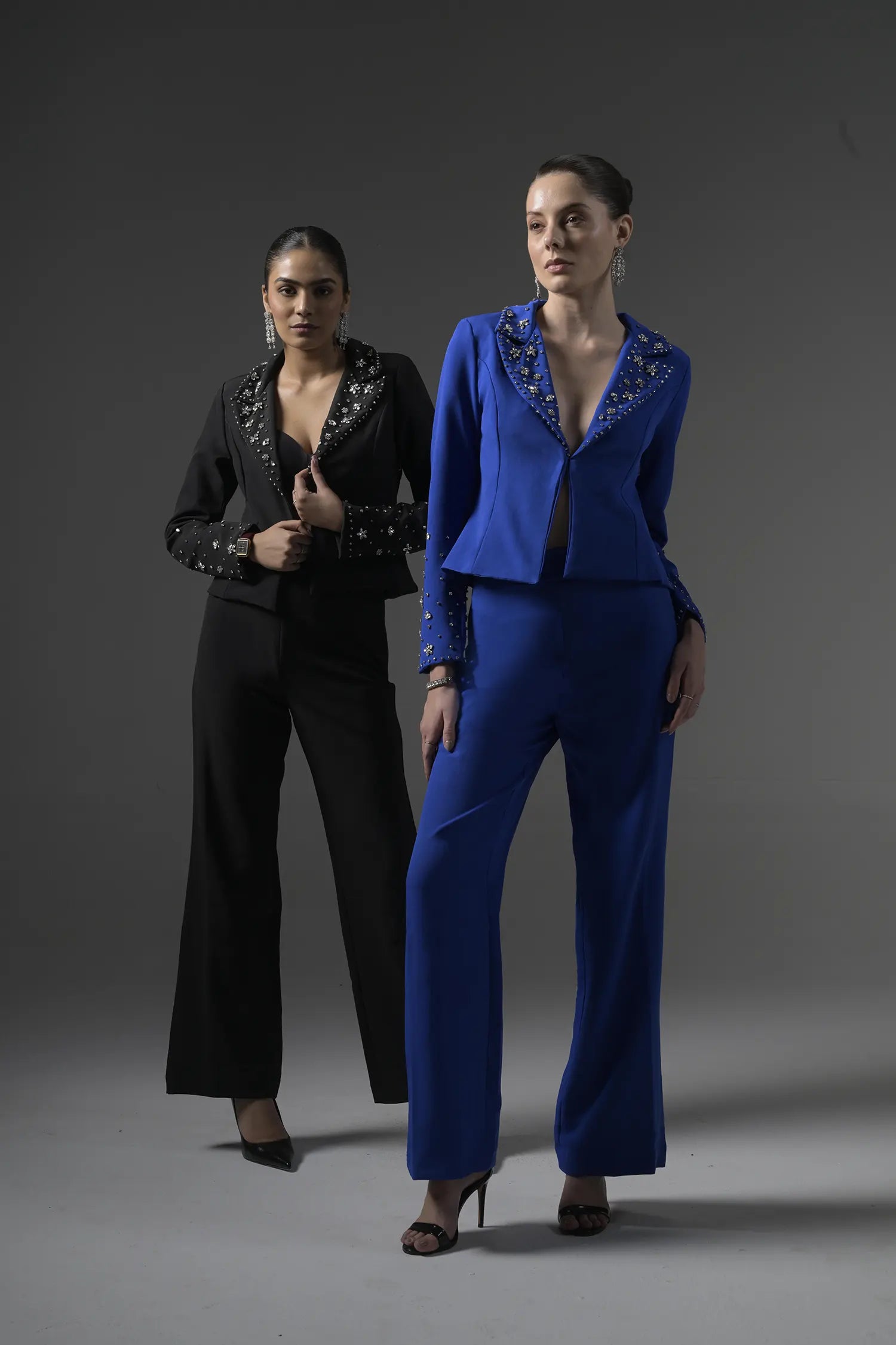 Crystal Embellish Blue Blazer - Muggnos
