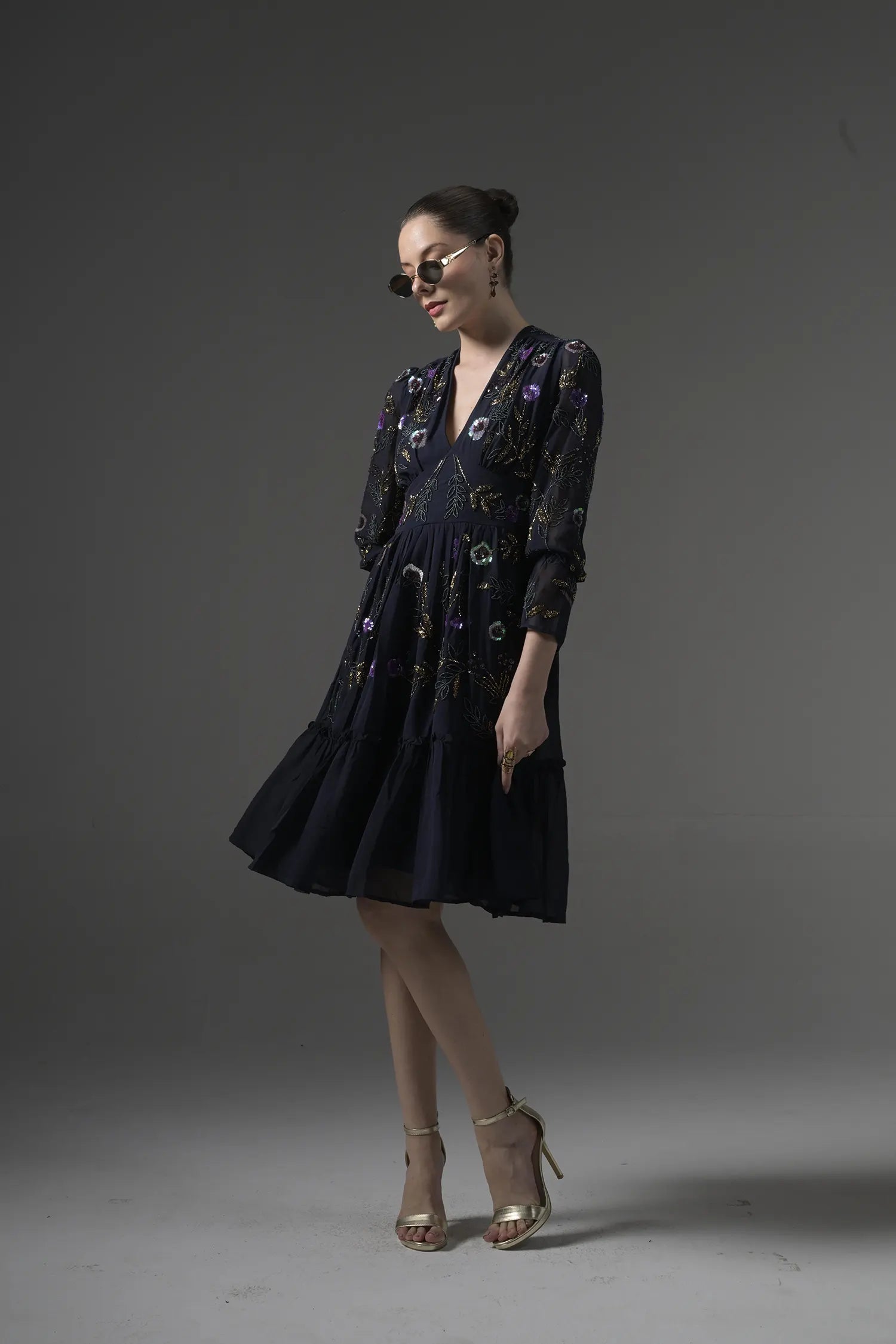 Sequinned Midi Dress - Muggnos