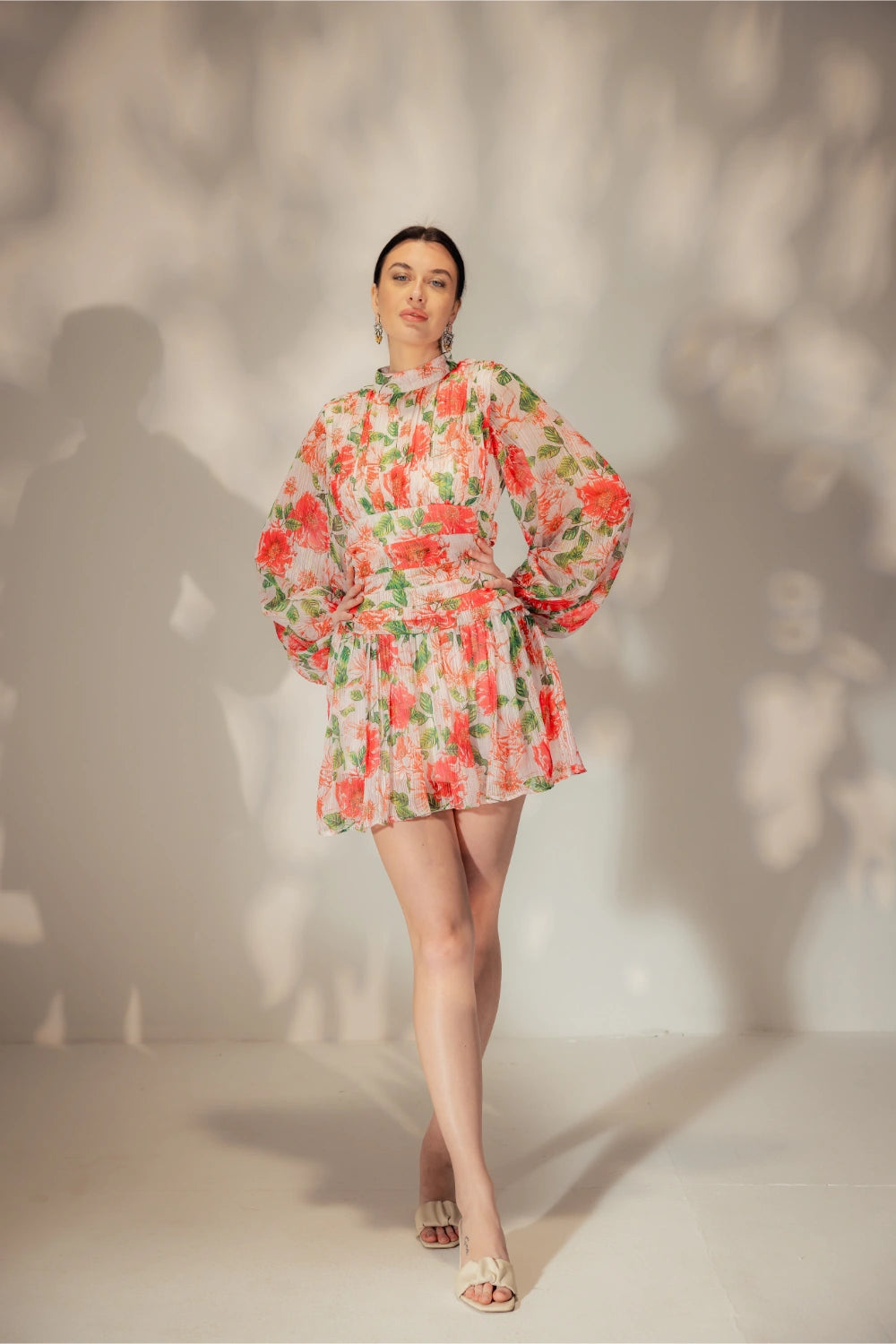 Short Floral Print dress - Muggnos